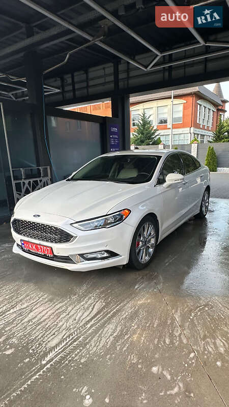 Седан Ford Fusion 2017 в Черкасах