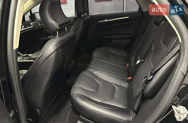 Седан Ford Fusion 2018 в 