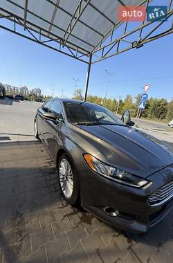 Седан Ford Fusion 2013 в 