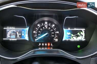 Седан Ford Fusion 2017 в 