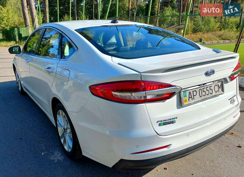 Седан Ford Fusion 2019 в Киеве