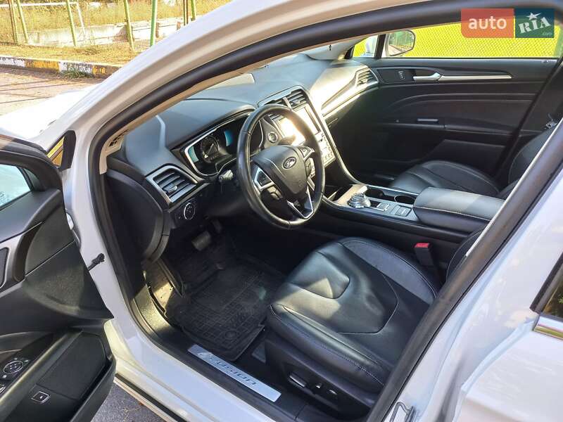 Седан Ford Fusion 2019 в Киеве