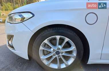 Седан Ford Fusion 2019 в Киеве