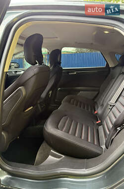 Седан Ford Fusion 2014 в 