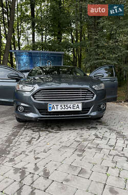 Седан Ford Fusion 2014 в 