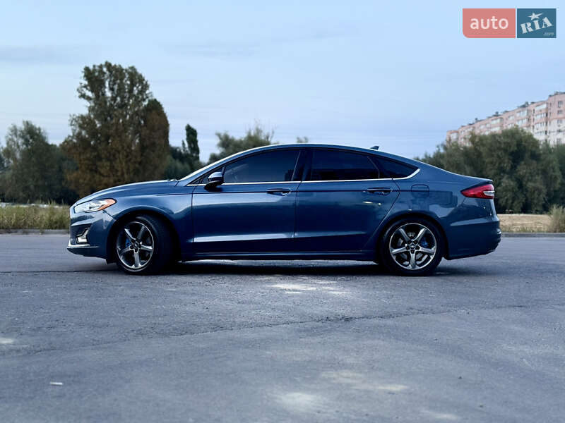 Седан Ford Fusion 2018 в Киеве фото 6 Седан Ford Fusion 2018 в Киеве