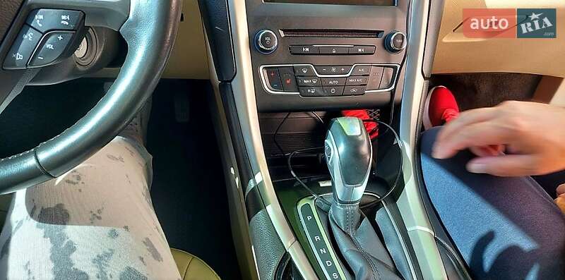 Седан Ford Fusion 2016 в Гайсине