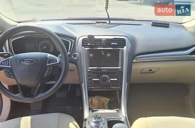 Ford Fusion 2017