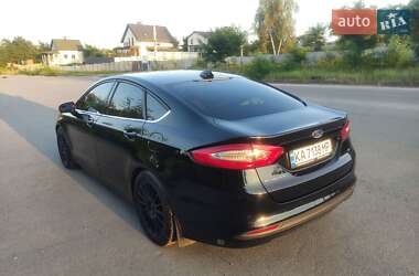 Седан Ford Fusion 2015 в 
