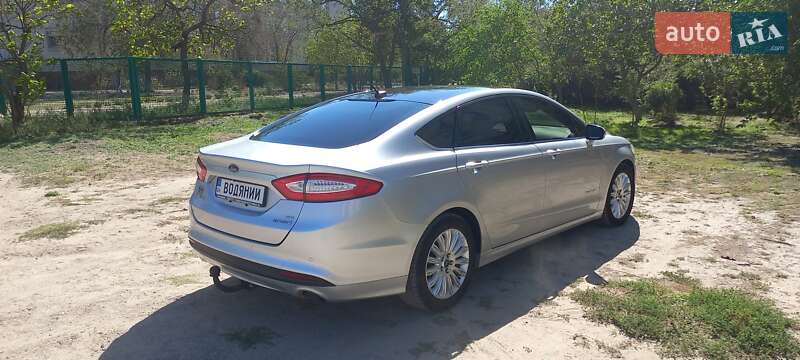 Седан Ford Fusion 2015 в Запорожье