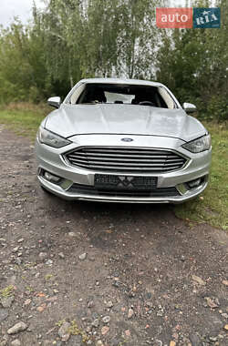 Седан Ford Fusion 2016 в 