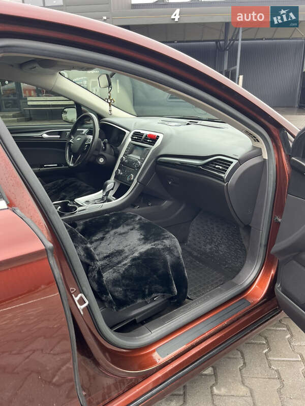 Седан Ford Fusion 2015 в Хмельницькому