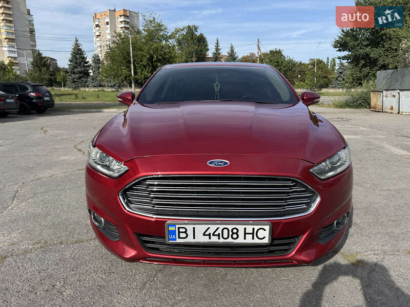 Седан Ford Fusion 2015 в Кременчуці