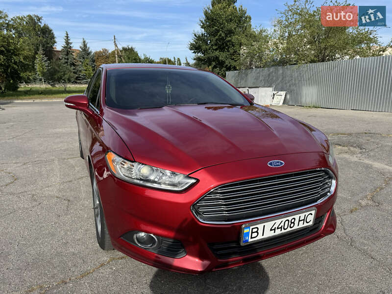 Седан Ford Fusion 2015 в Кременчуці