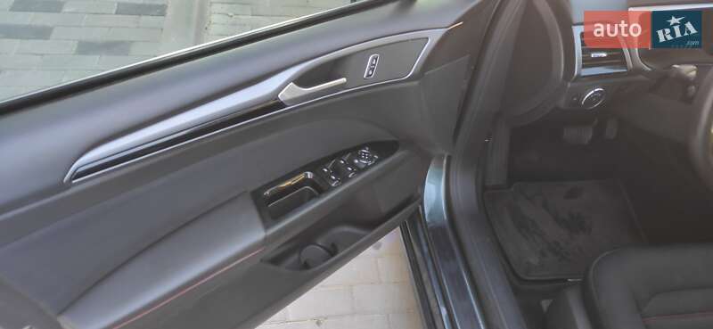 Седан Ford Fusion 2014 в Долине фото 17 Седан Ford Fusion 2014 в Долине