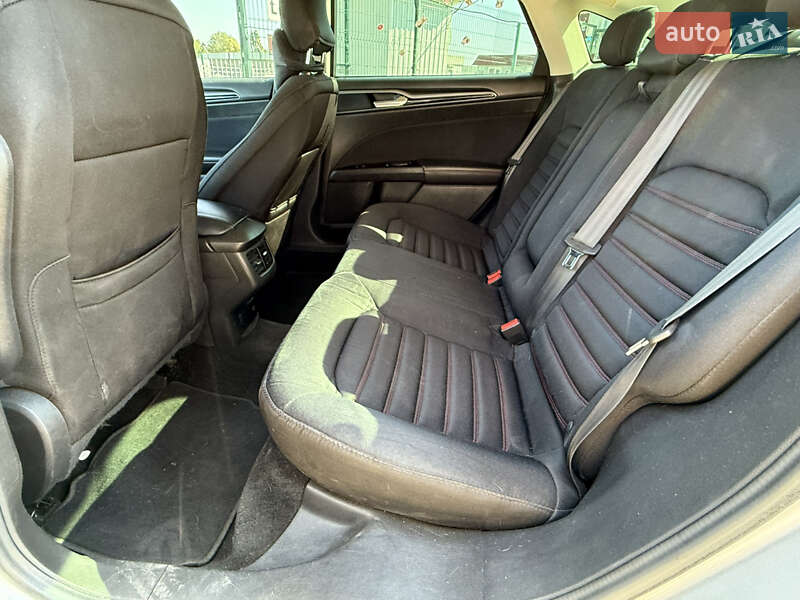 Седан Ford Fusion 2016 в Киеве