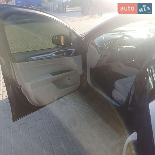 Седан Ford Fusion 2018 в Кременчуге