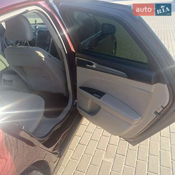 Седан Ford Fusion 2018 в Кременчуге