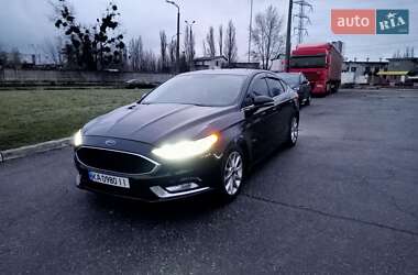 Седан Ford Fusion 2016 в 