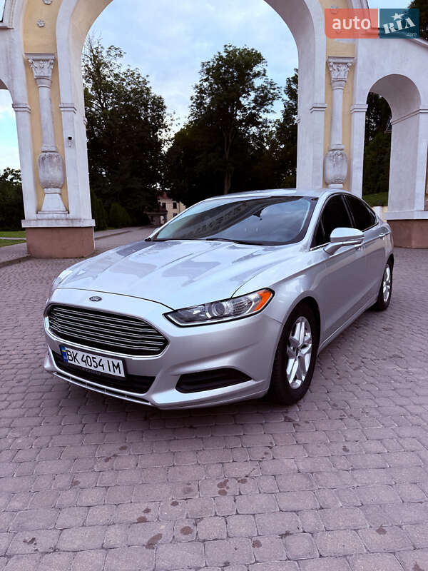 Ford Fusion 2014