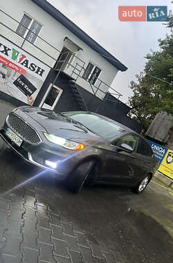 Ford Fusion 2017