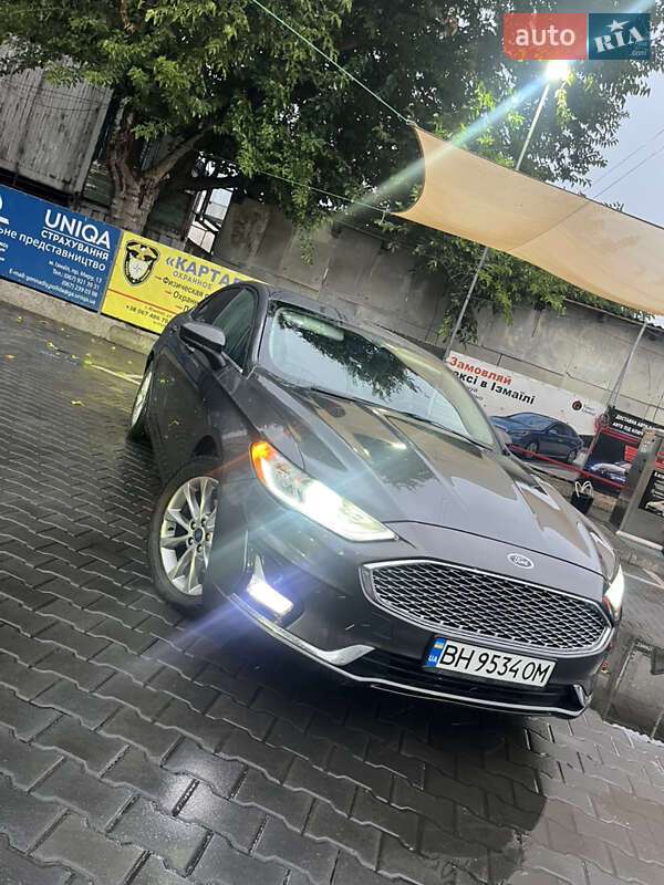 Ford Fusion 2017