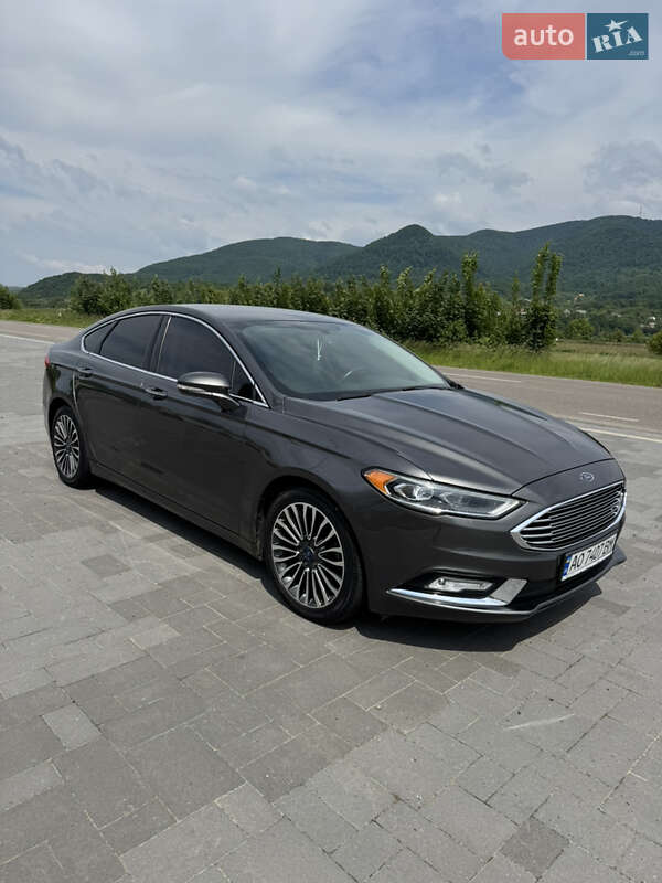 Седан Ford Fusion 2016 в Мукачевому