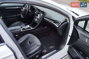 Седан Ford Fusion 2018 в 