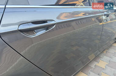 Седан Ford Fusion 2016 в 