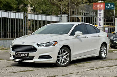 Ford Fusion 2015