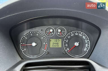 Хэтчбек Ford Fusion 2006 в 