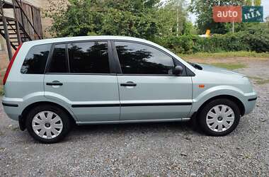 Хетчбек Ford Fusion 2003 в 