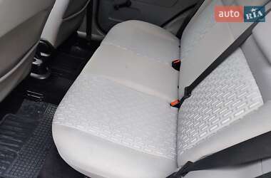 Хетчбек Ford Fusion 2003 в 