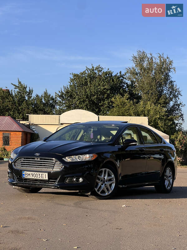 Седан Ford Fusion 2015 в 