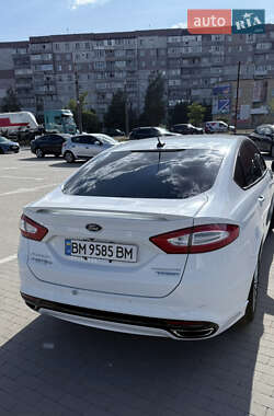 Седан Ford Fusion 2014 в 
