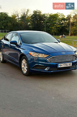 Седан Ford Fusion 2018 в 