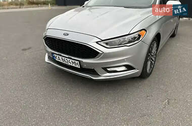 Седан Ford Fusion 2017 в 