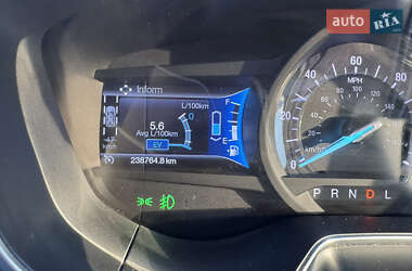 Седан Ford Fusion 2013 в 