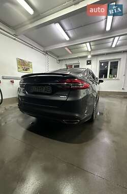 Седан Ford Fusion 2018 в 