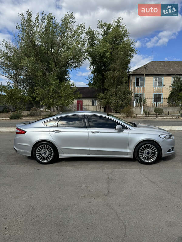 Седан Ford Fusion 2013 в Арцизові