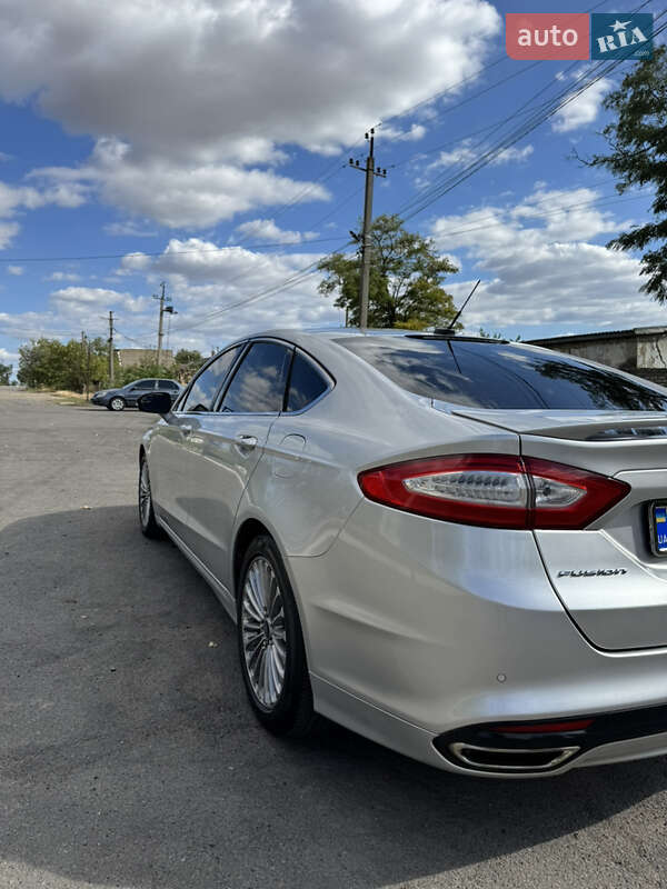 Седан Ford Fusion 2013 в Арцизові