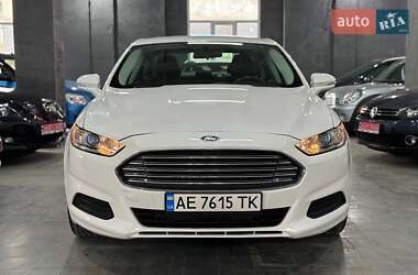 Ford Fusion 2015