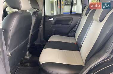 Хэтчбек Ford Fusion 2011 в 