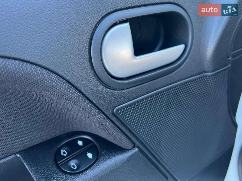 Хэтчбек Ford Fusion 2009 в Киеве фото 57 Хэтчбек Ford Fusion 2009 в Киеве