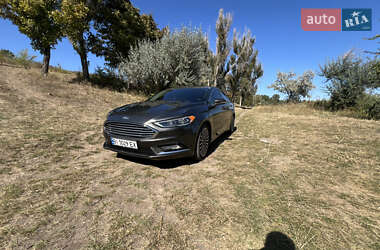 Седан Ford Fusion 2016 в 