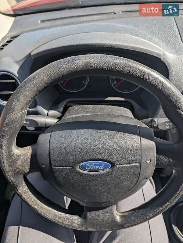Хэтчбек Ford Fusion 2006 в Львове