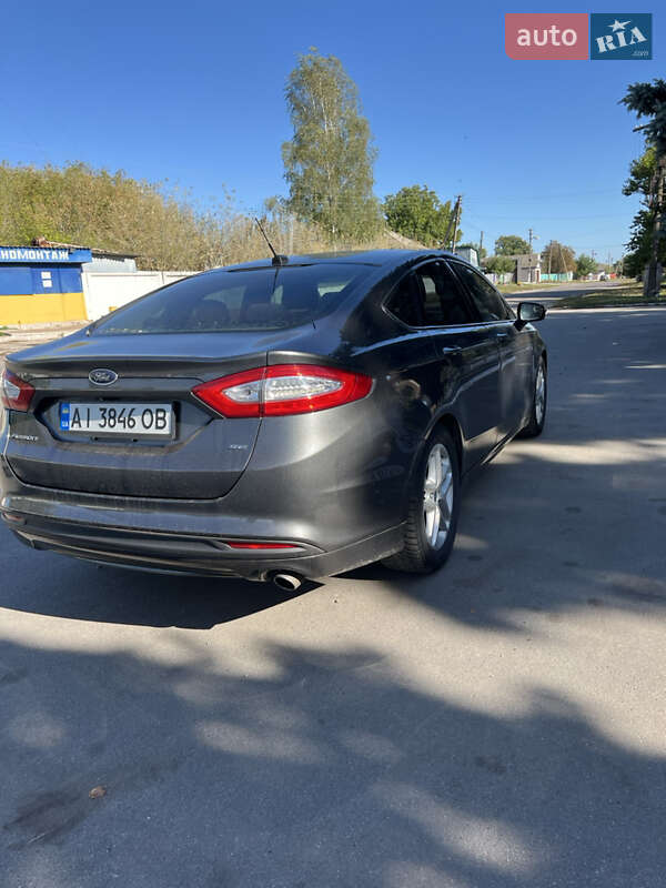 Седан Ford Fusion 2014 в Ніжині