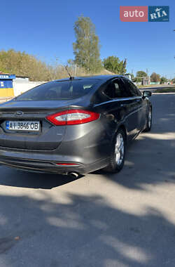 Седан Ford Fusion 2014 в 