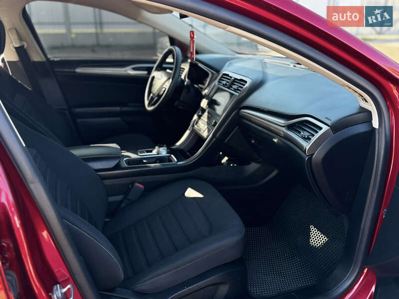 Седан Ford Fusion 2020 в Полтаві