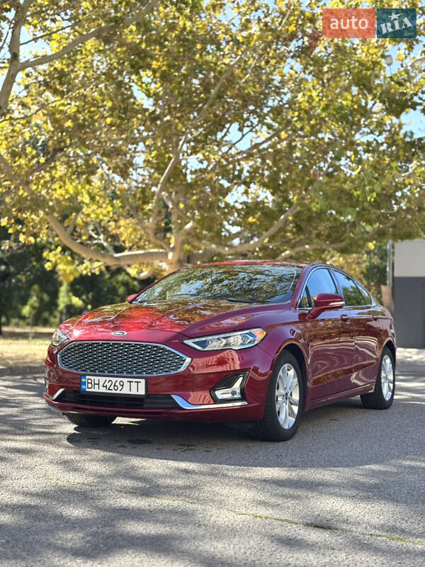 Ford Fusion 2019